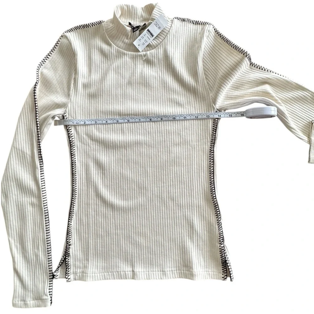 NEW J. CREW Premium rib turtleneck with whipstitch‎ trim in Natural Size Small